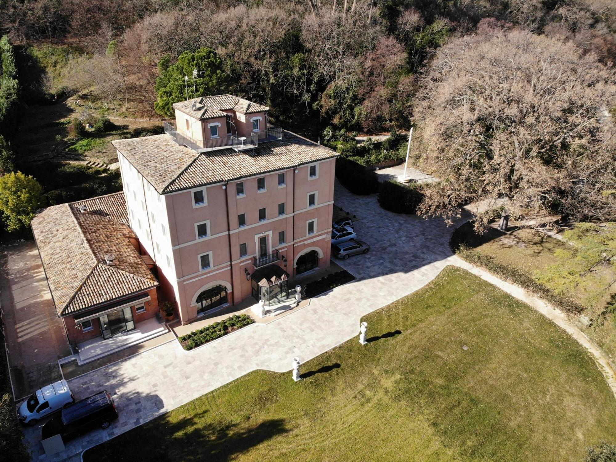 Villa Lattanzi Марина Палменсе Екстериор снимка